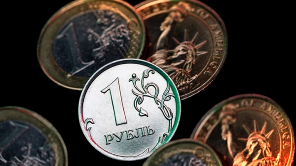 Готовили удар по рублю: Спасение доллара пришло из России